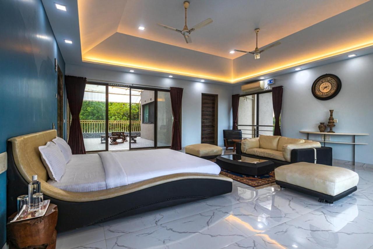 Saffronstays Aura, Alibaug - Luxury Pool Villa With A Game Room And Spacious Lawn Alībāg Ngoại thất bức ảnh