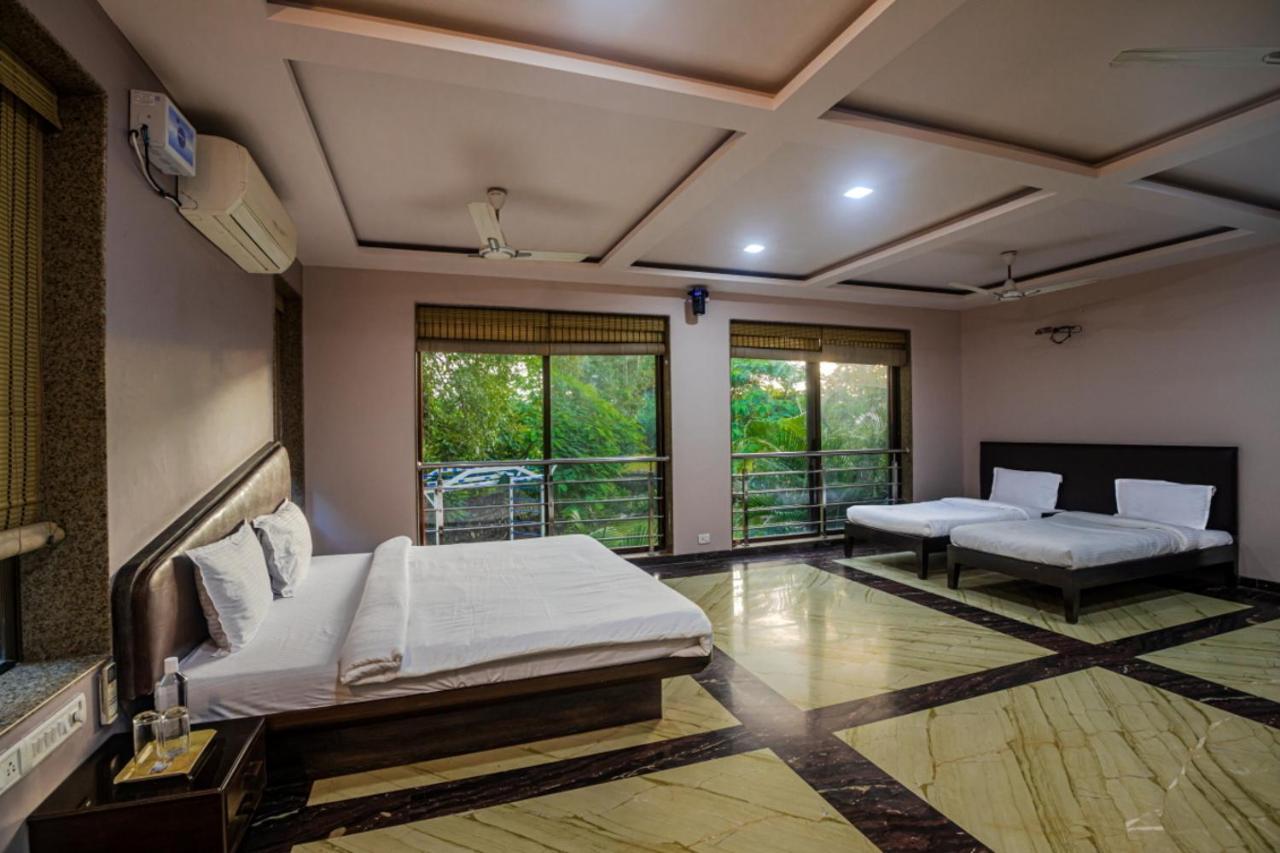 Saffronstays Aura, Alibaug - Luxury Pool Villa With A Game Room And Spacious Lawn Alībāg Ngoại thất bức ảnh
